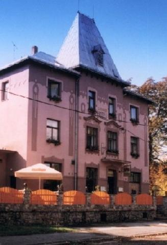 Hotel Grand - evnice