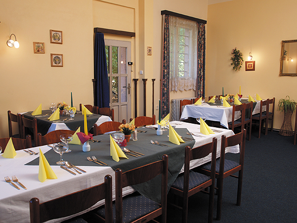 Hotel Grand - evnice 7