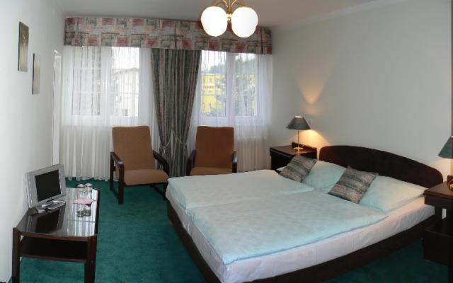 Eurohotel Garni *** 10