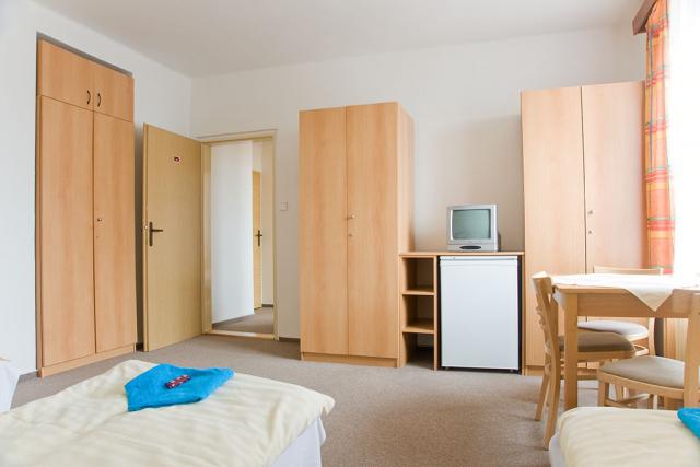 HOSTEL TRIM 5