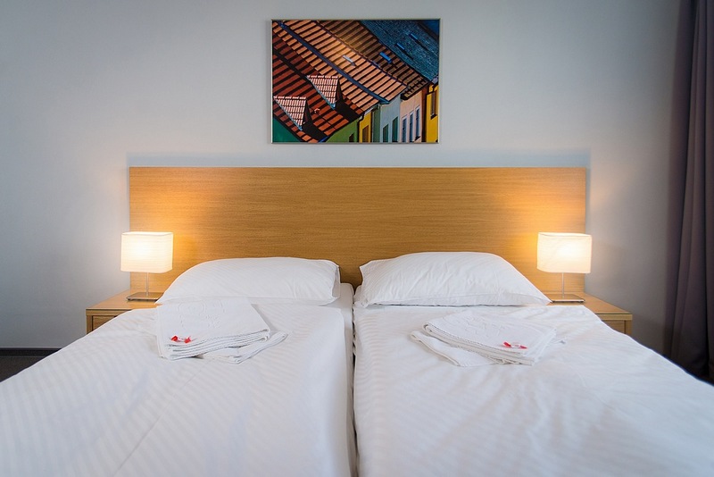Hotel Atom 2