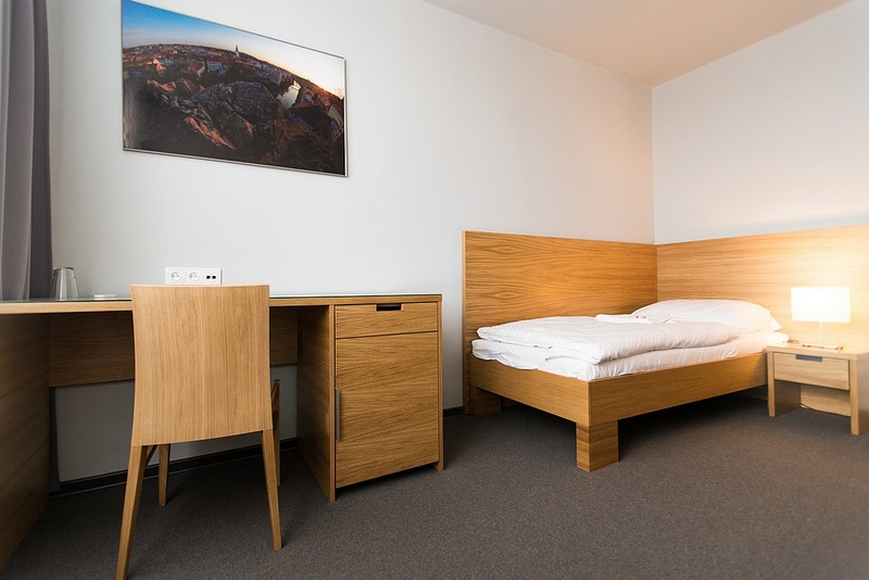 Hotel Atom 4