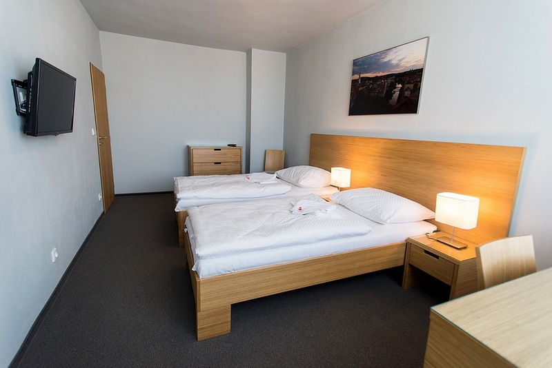 Hotel Atom 6
