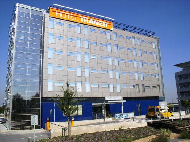 Hotel Holiday Inn Prague Airport 8