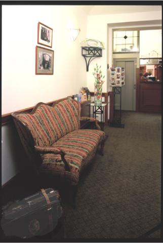 Hotel 16 9